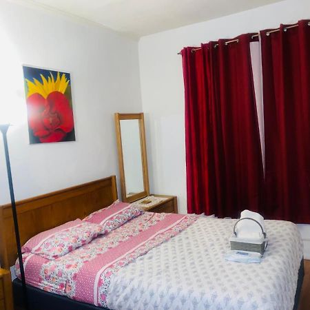 Cozy Comfort In Brooklyn Ню Йорк Екстериор снимка