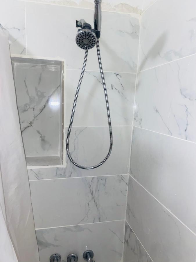 Cozy Comfort In Brooklyn Ню Йорк Екстериор снимка